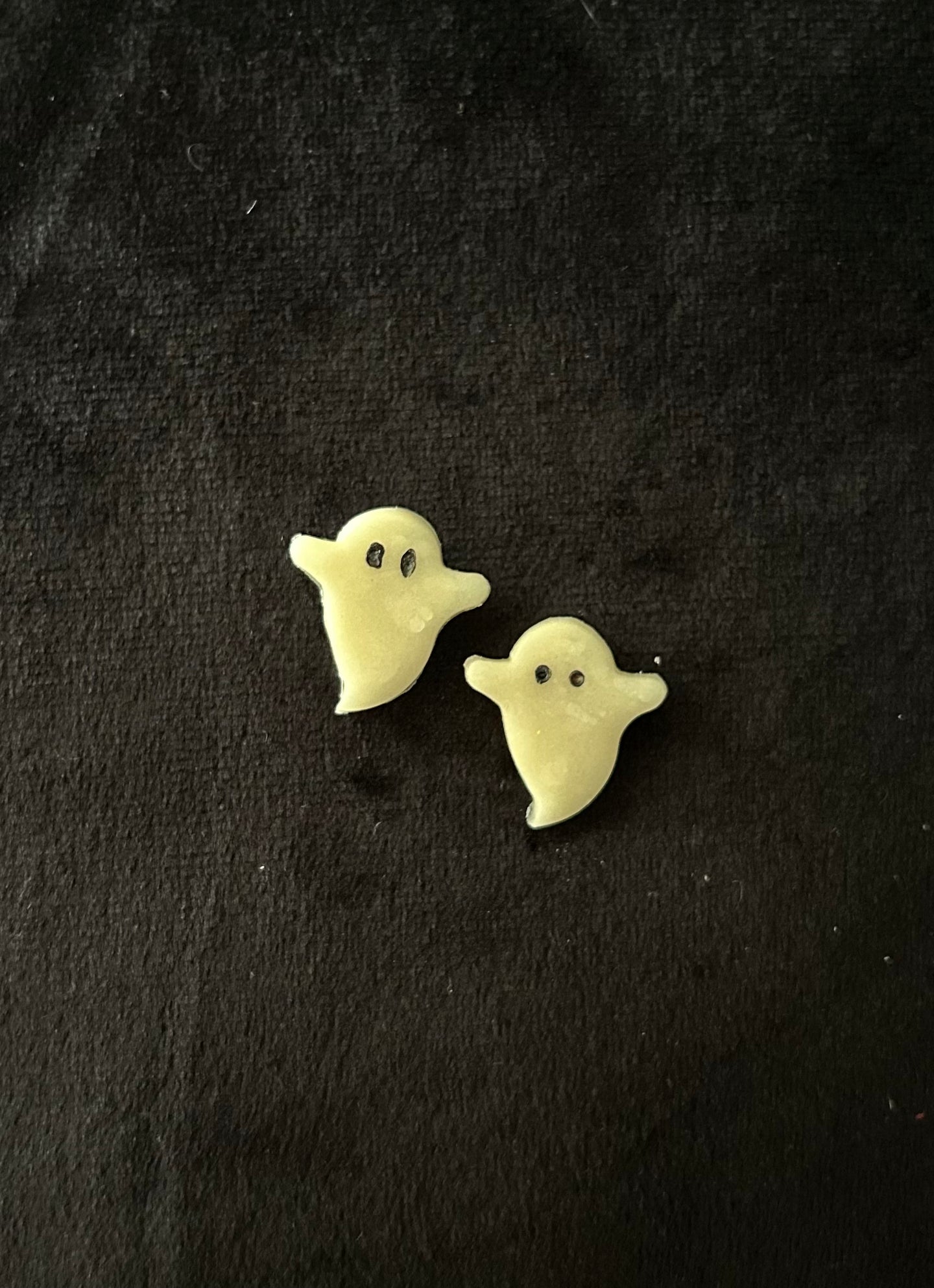 Glowing ghost studs