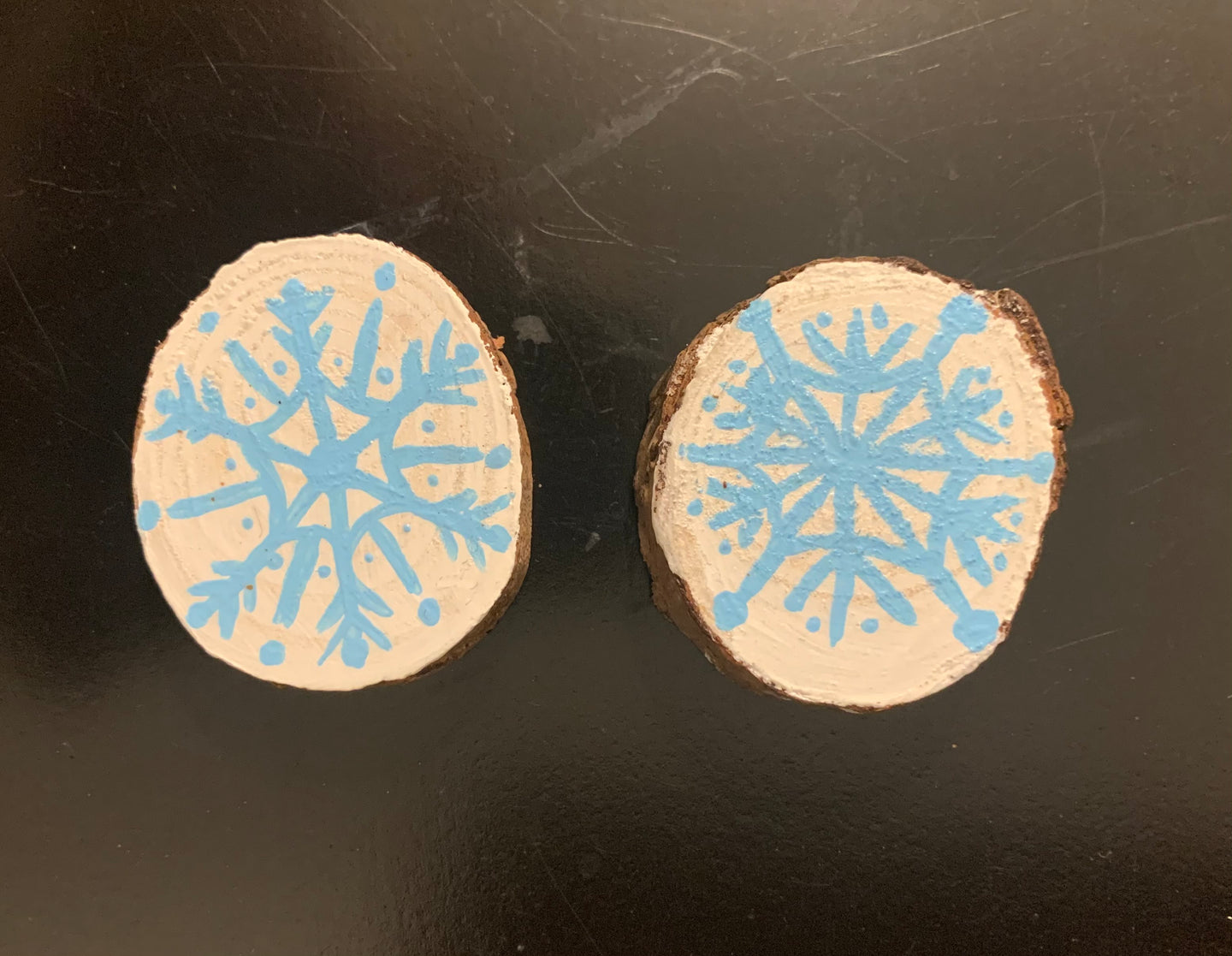 Snowflake magnets